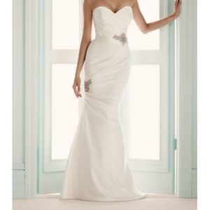 Mikaella 1655 Wedding Gown